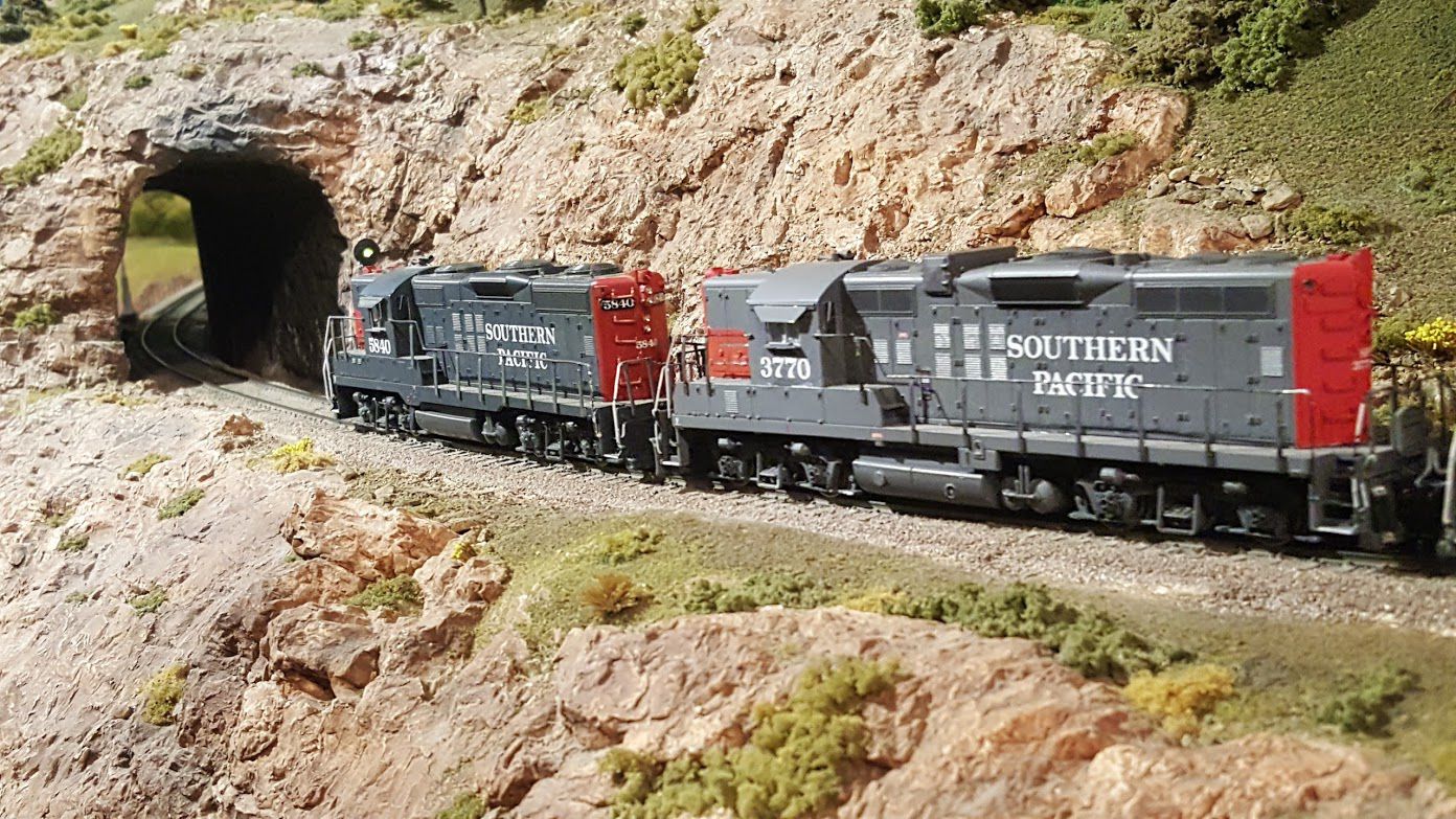 Southern Pacific train running on the layout